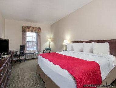 Ramada By Wyndham Sellersburg/louisville North